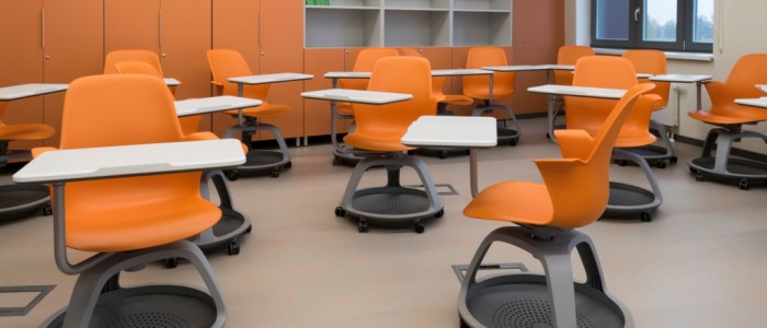 Studentu skolas krēsli